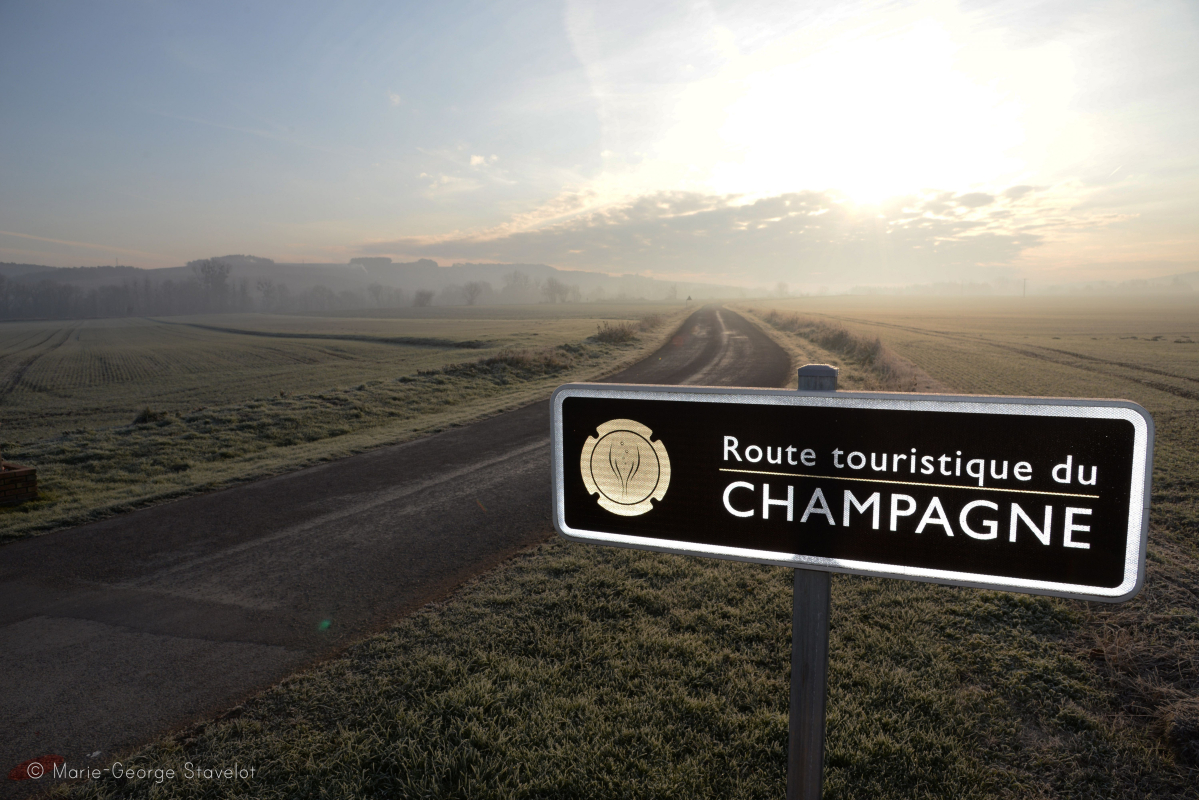 Straßenschild der Region Champagne